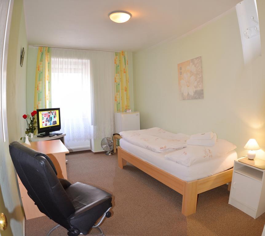 Penzion Duo Mlada Boleslav Room photo